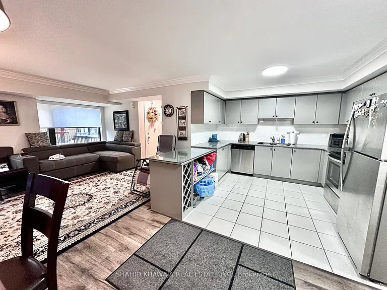 138 Widdicombe Hill Blvd #723 — Photo 7
