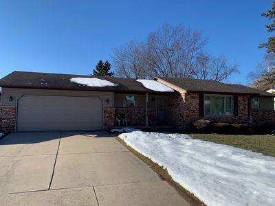 1400 Sand Hill Dr, Green Bay, WI, 54313