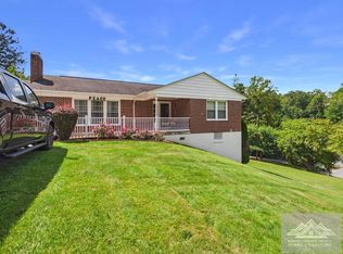 104 Redbud Dr, Bluefield, WV 24701
