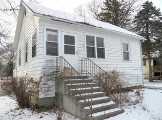 615 Michigan Ave, Oconto, WI 54153