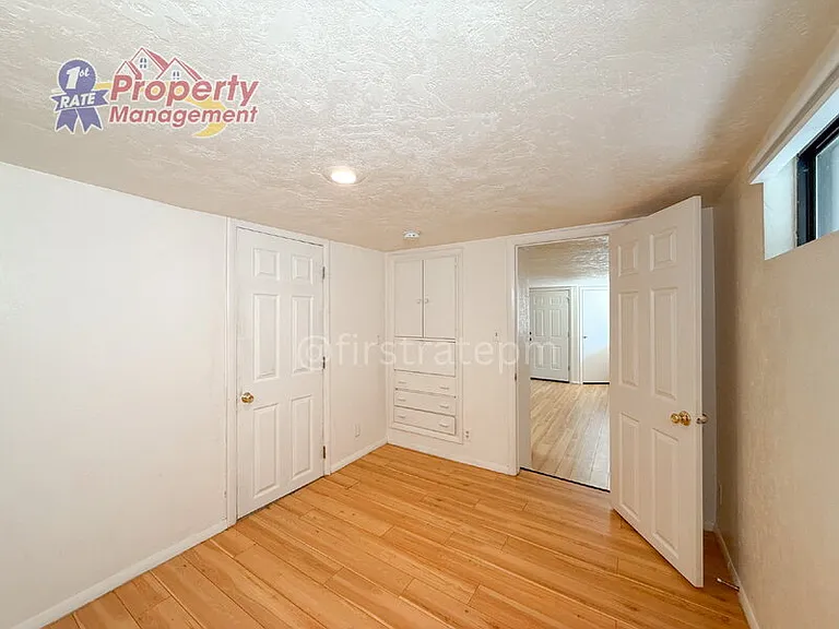 2407 W State St #6 — Photo 9