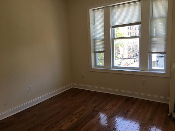 4th image of 266 Monticello Ave APT 10A