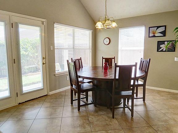 5th image of 7907 Naples Park Ct