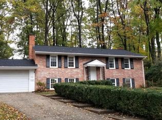 4420 Stark Pl, Annandale, VA 22003