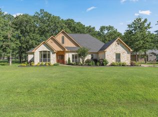 181 Saint Andrews Dr E, Mabank, TX 75156