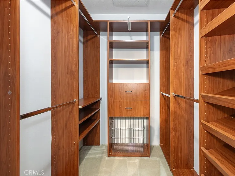 20246 Lanark St — Photo 17