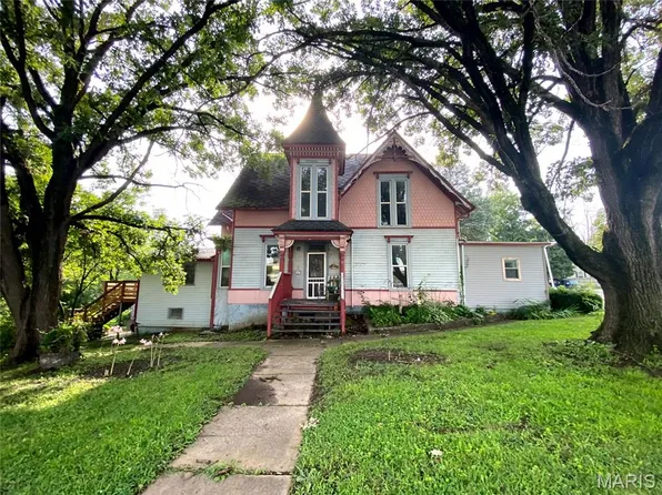 101 SW Morgan St, Edina, MO 63537