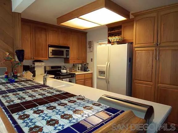 4th image of 11094 Carlota St