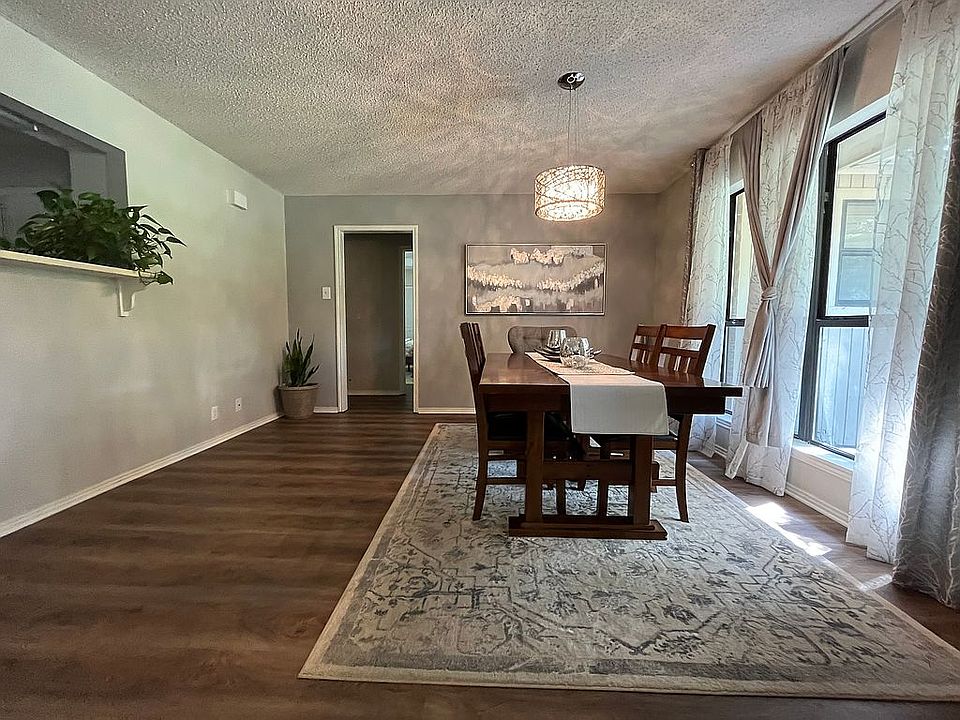 2nd image of 4900 Walnut Place Ct