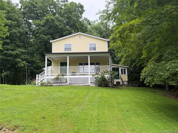 1059 Hanover Street, Yorktown Heights, NY 10598