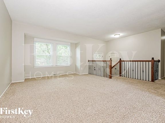 4th image of 3208 NW Canterbury Pl