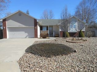 1211 Trinity Ct, Newton, KS 67114