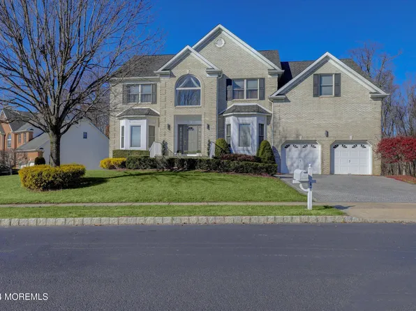 60 Bloomfield Road, Manalapan, NJ 07726