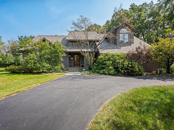 3502 Barton Farm Dr, Ann Arbor, MI 48105