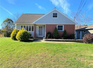 34 Drabik Rd, East Lyme, CT 06333