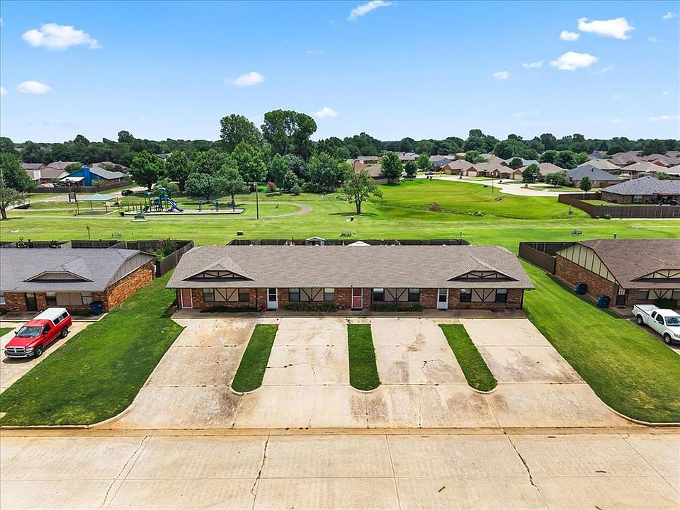 1st image of 606 N Robin Way