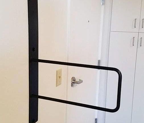 4th image of 820 N Killingsworth St #202
