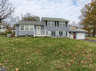 214 Elliott Dr, Douglassville, PA 19518