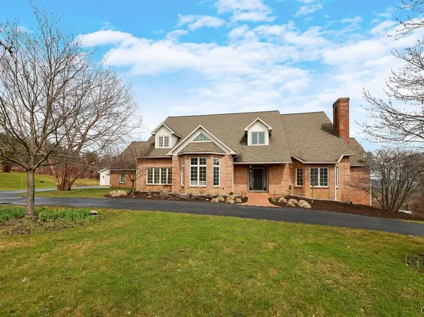 7603 Windsbury Cir, Manlius, NY 13104