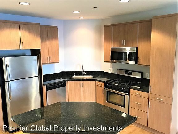 3rd image of 1408 W Washington Blvd #314