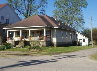 315 N Locust St, Dexter, MO 63841