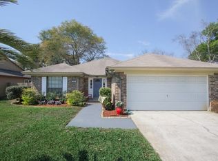 938 Misty Mountain Dr W, Jacksonville, FL 32225