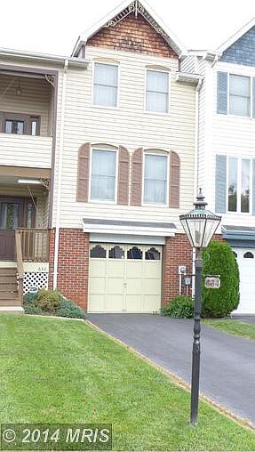 1st image of 634 Picadilly Dr