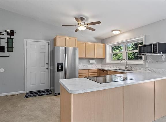 5th image of 2655 Northridge Pl