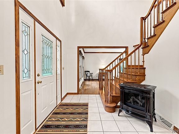 4th image of 2177 Ferry Rd