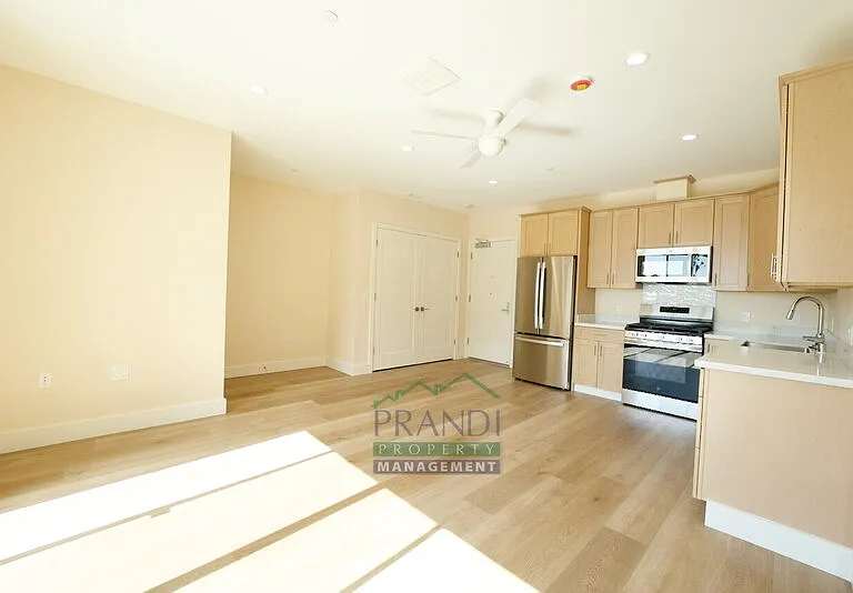 10 E Crescent Dr #B — Photo 4