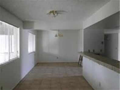 5th image of 808 N Spur Cir