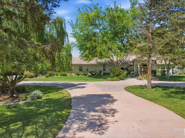 1148 Basta Ave, Bakersfield, CA 93308