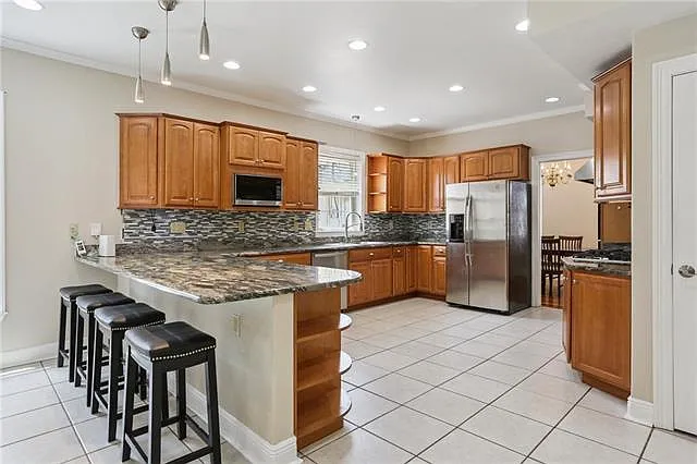 661 E William David Pkwy — Photo 7