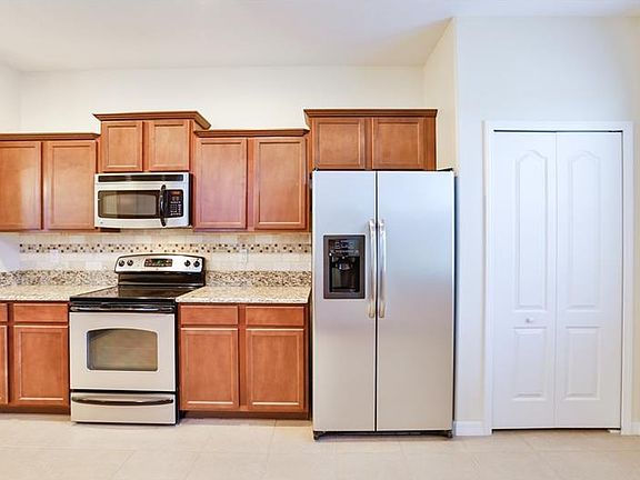 5th image of 527 Laguna Mill Dr