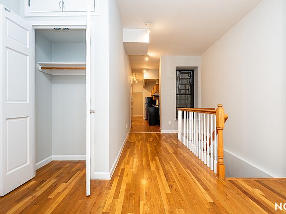 5th image of 56 W 105th St APT 1A