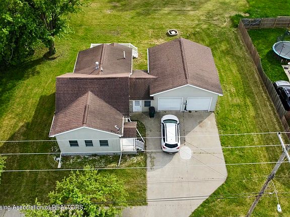 2nd image of 5728 Selfridge Blvd