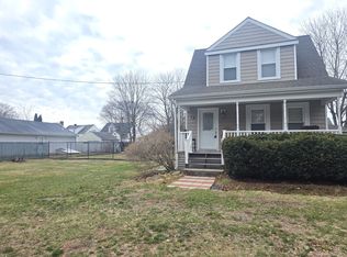 74 Clark Lane, Waterford, CT 06385