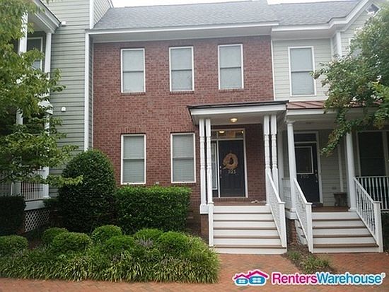 1st image of 703 S Laurel St