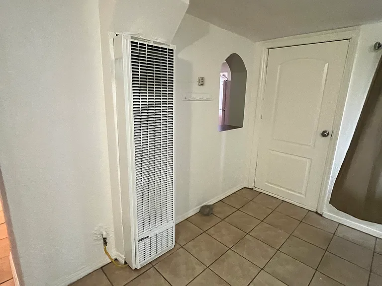 708 W Missouri Ave #B — Photo 11