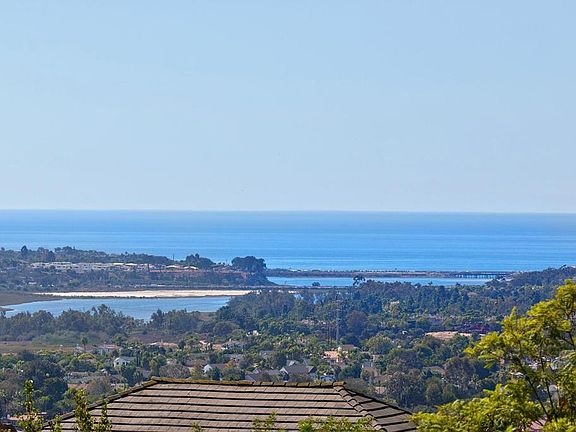 5th image of 6811 Vianda Ct