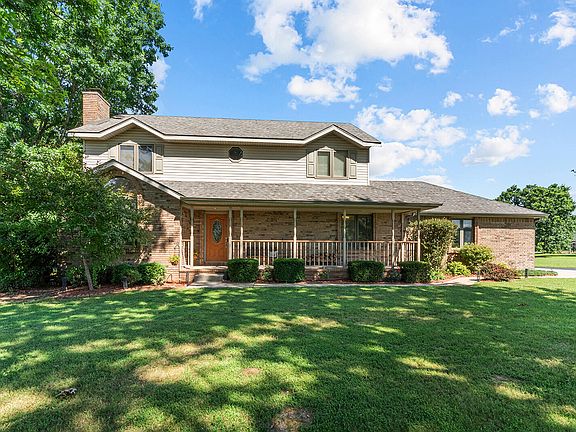 3rd image of 3107 N Bobwhite Drive