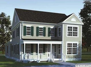 35 Goldcrest Dr, Lakewood, NJ 08701