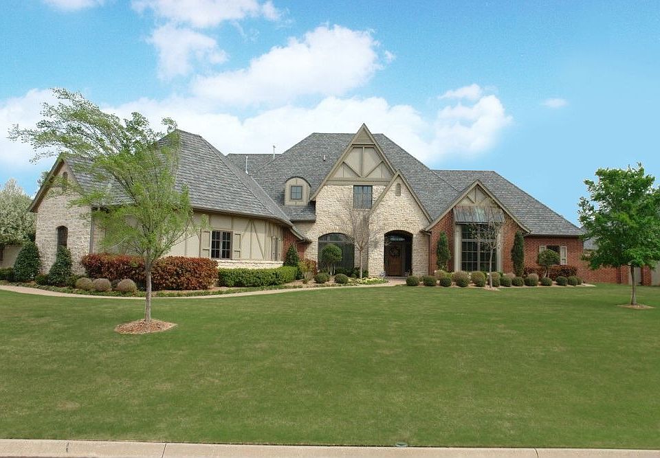 1st image of 18716 Hunter Creek Dr