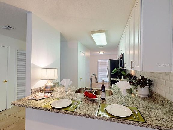 3rd image of 4919 Cypress Trace Dr