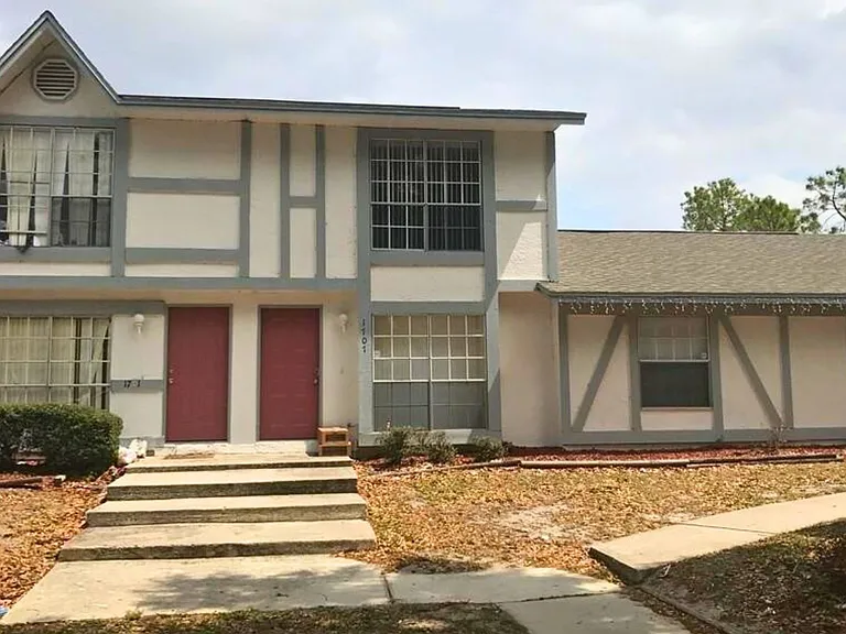 1715 Bentley Blvd — Photo 2