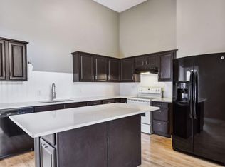 230 18th Ave N, Hopkins, MN 55343