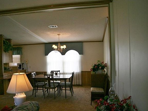 3rd image of 411 Spoonbill Ct