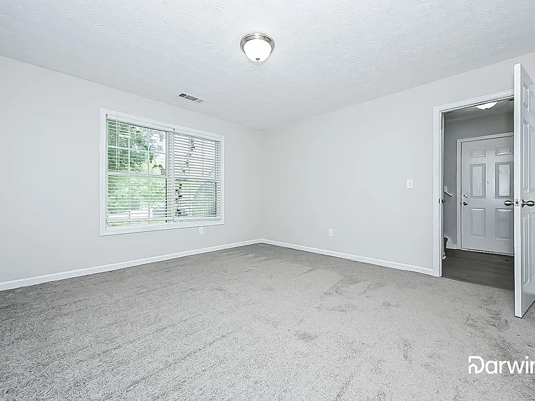 55 Shenandoah Ct — Photo 7