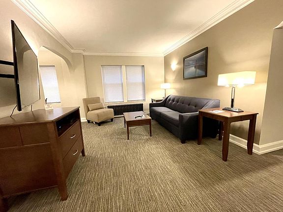 3rd image of 1028 E Juneau Ave APT 328