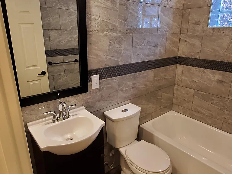 60 Stevens St W #3 — Photo 17